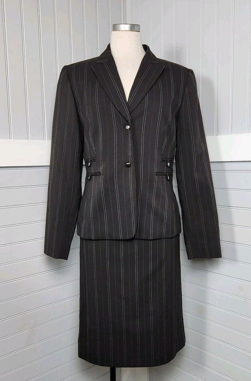 Travis Ayers Pinstriped Skirt Suit Womens Gray 10 Blazer/Pencil Office Business